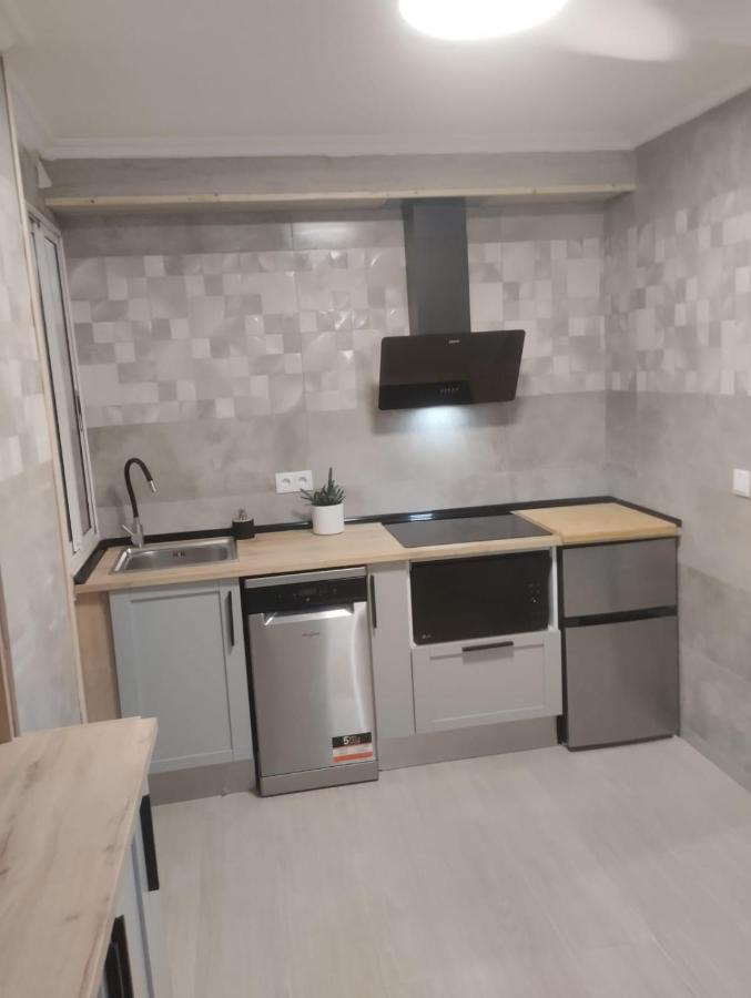 Casa Tower Apartment Виго Екстериор снимка